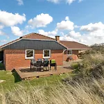 Beach Front Home In Vejers Strand With Sauna Ferienhaus *