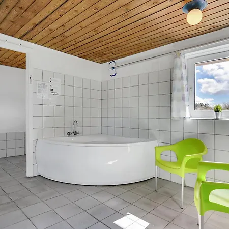 Holiday home Front In With Sauna *