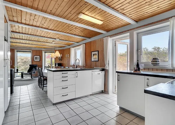 Lovely In With Sauna 別荘