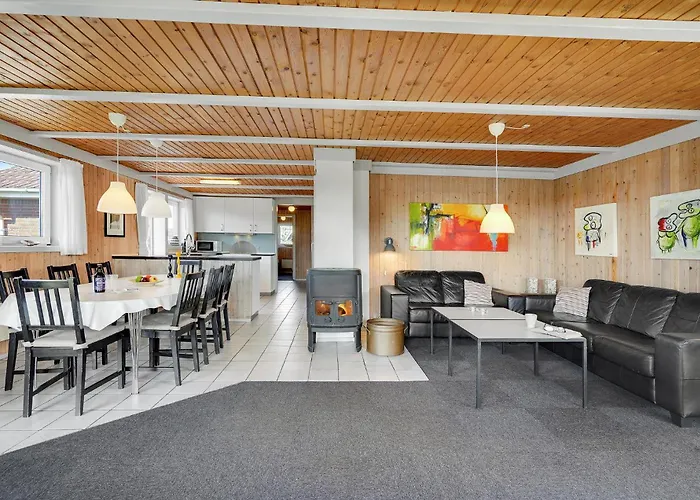 Lovely In With Sauna 別荘